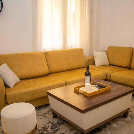 City Center/Navarinou Classical Style Apt-King Bed Thessaloníki Eksteriør billede
